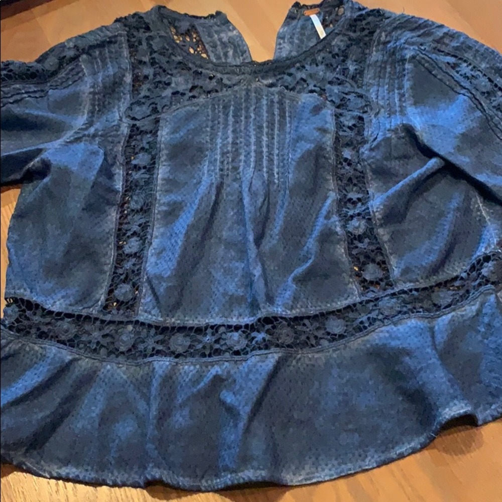 Long sleeved blouse
